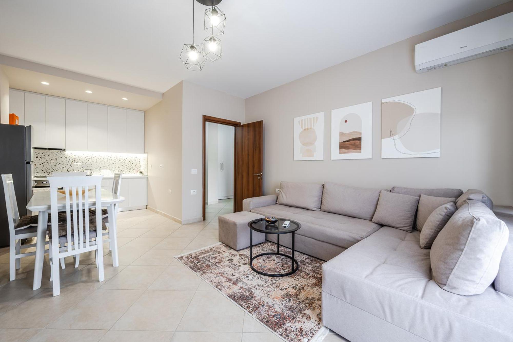 City Center Apartments By Kondo Stays Vlore Exterior photo