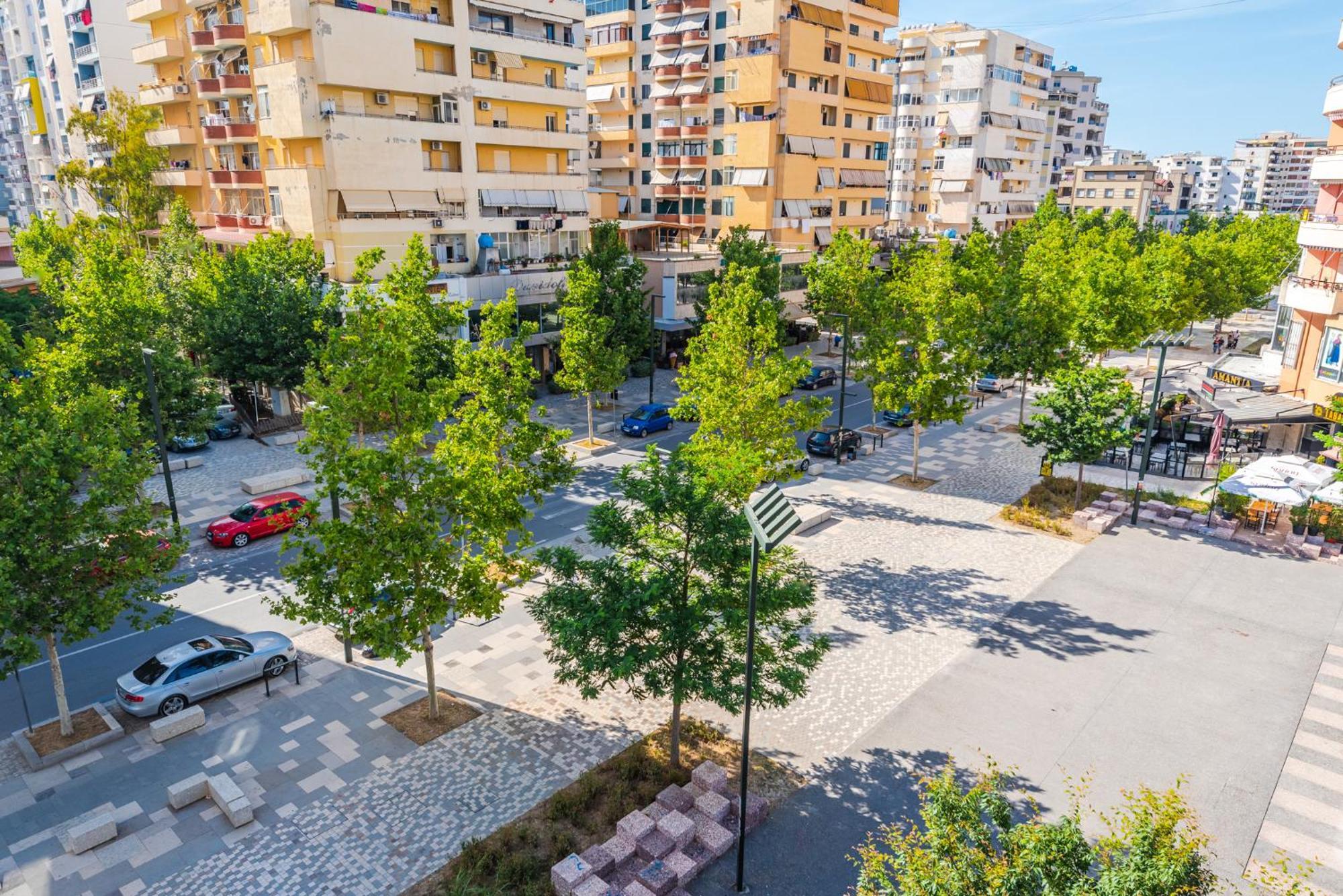 City Center Apartments By Kondo Stays Vlore Exterior photo